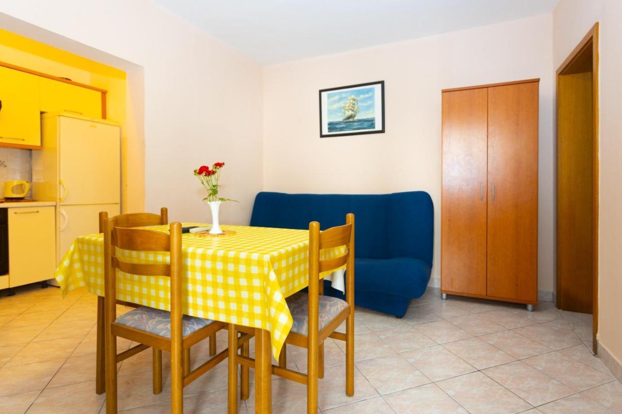 Apartment Vranjes Podgora