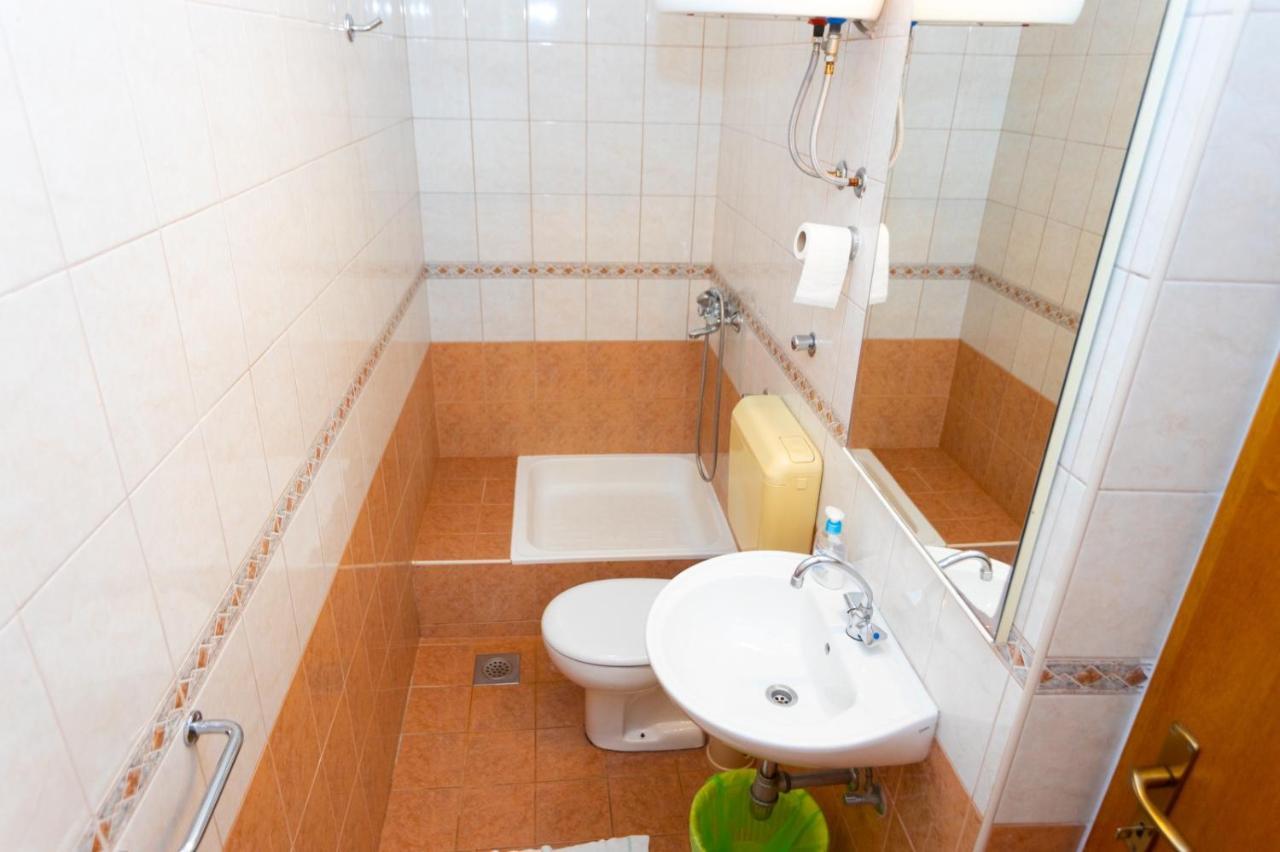 Apartment Vranjes *